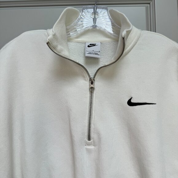 EUC Nike Women's Half Zip Phoenix Fleece - Picture 9 of 10